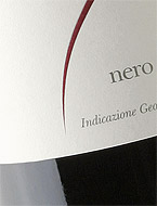 particolare di etichetta dei vini da tavola