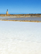 antico mulino nelle saline di Marsala